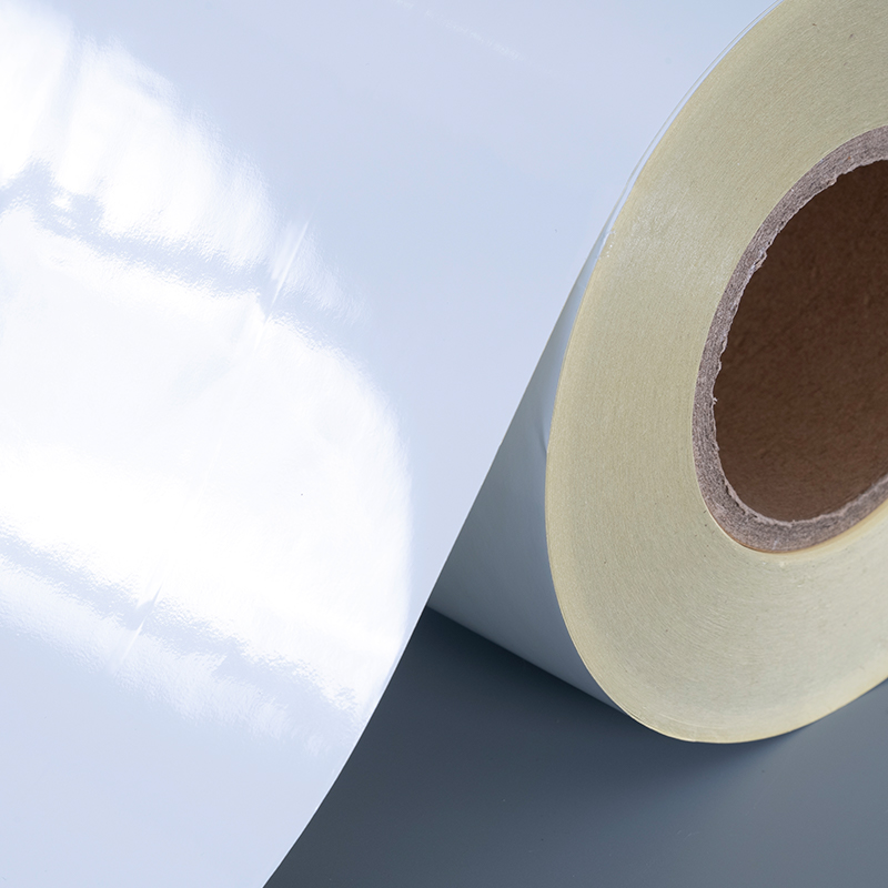 Label Perekat Diri Film Poliester Putih Mengkilap 50mic Dengan Perekat Yang Dapat Dilepas Tahan Alkohol Dan Tahan Suhu Tinggi