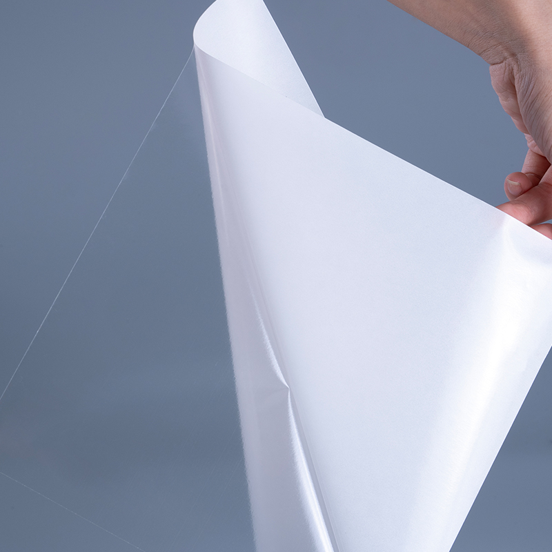 Label Cetak Stiker Vinil Film Poliester Perekat Diri Transparan 50mik Gulungan Jumbo