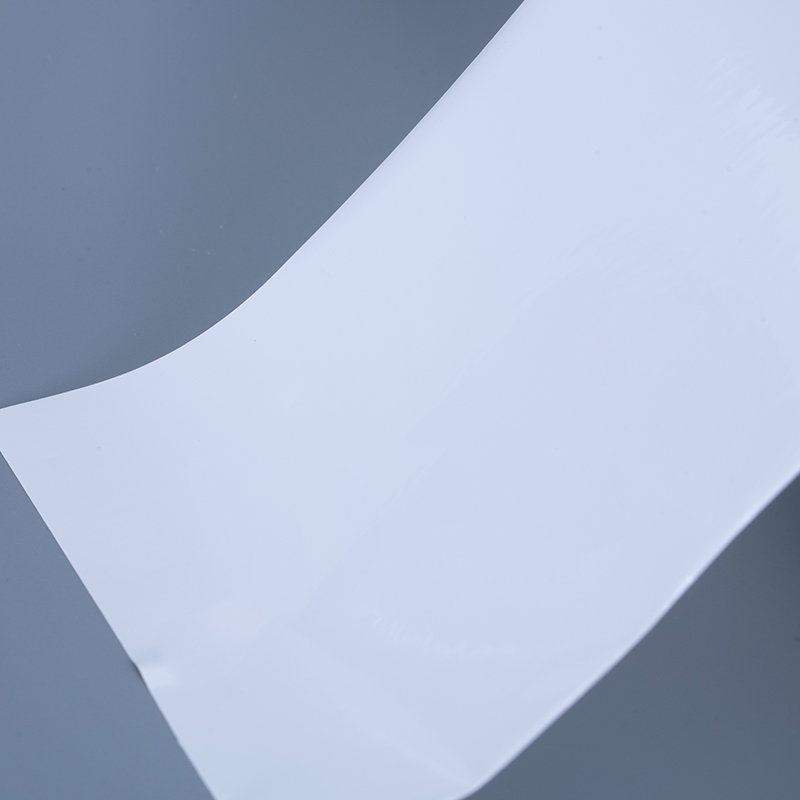 Bahan Label Film Vinyl PET Gloss 25mic dengan Perekat Akrilik Jumbo Roll untuk Pencetakan Inkjet